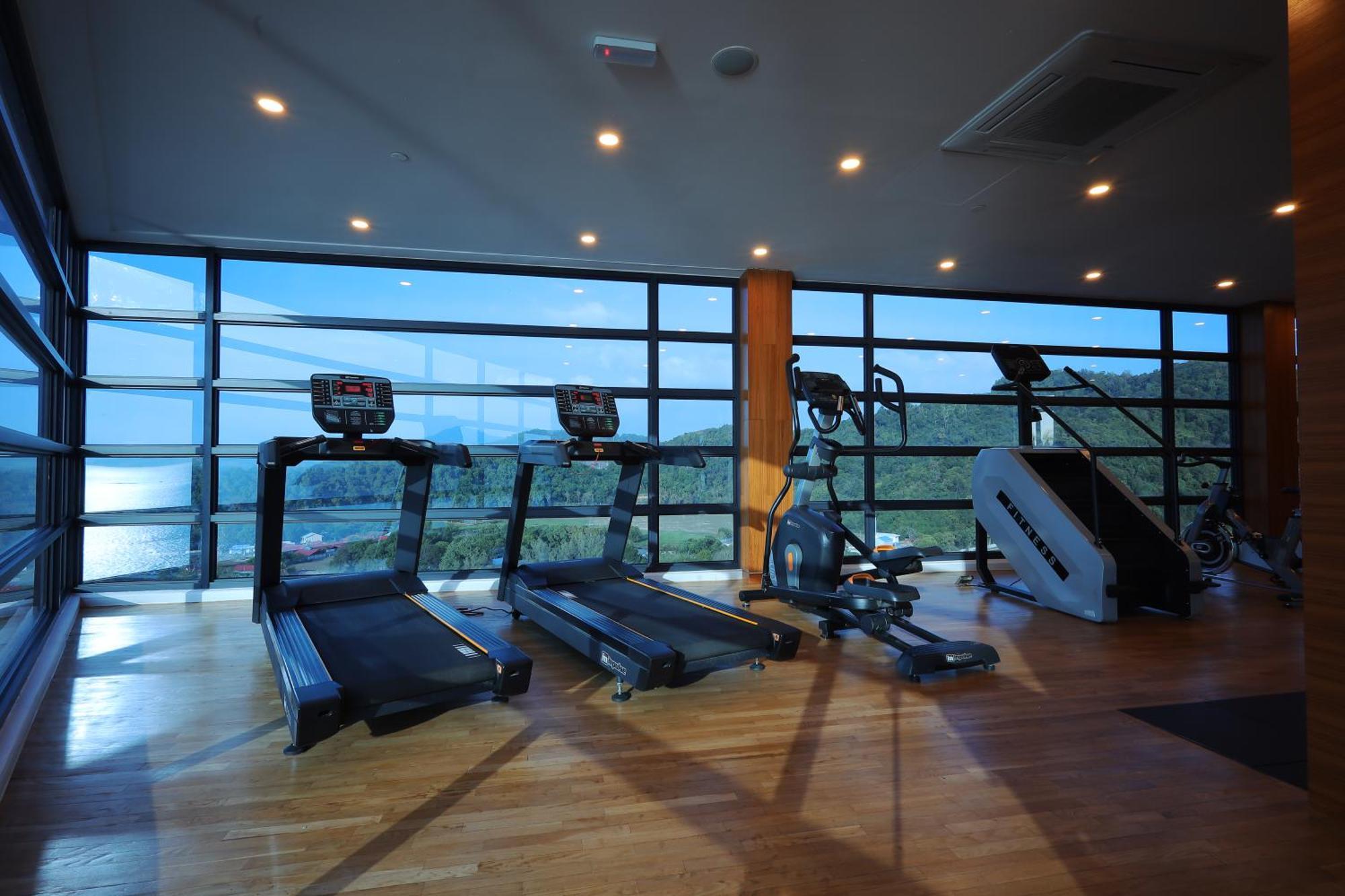 The Riyaz Lavanya Langkawi Pantai Cenang  Exterior foto The gym at the hotel